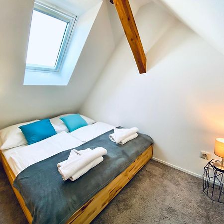 Apartment Schleusentor - Ferienwohnung Maisonette Rostock Eksteriør bilde