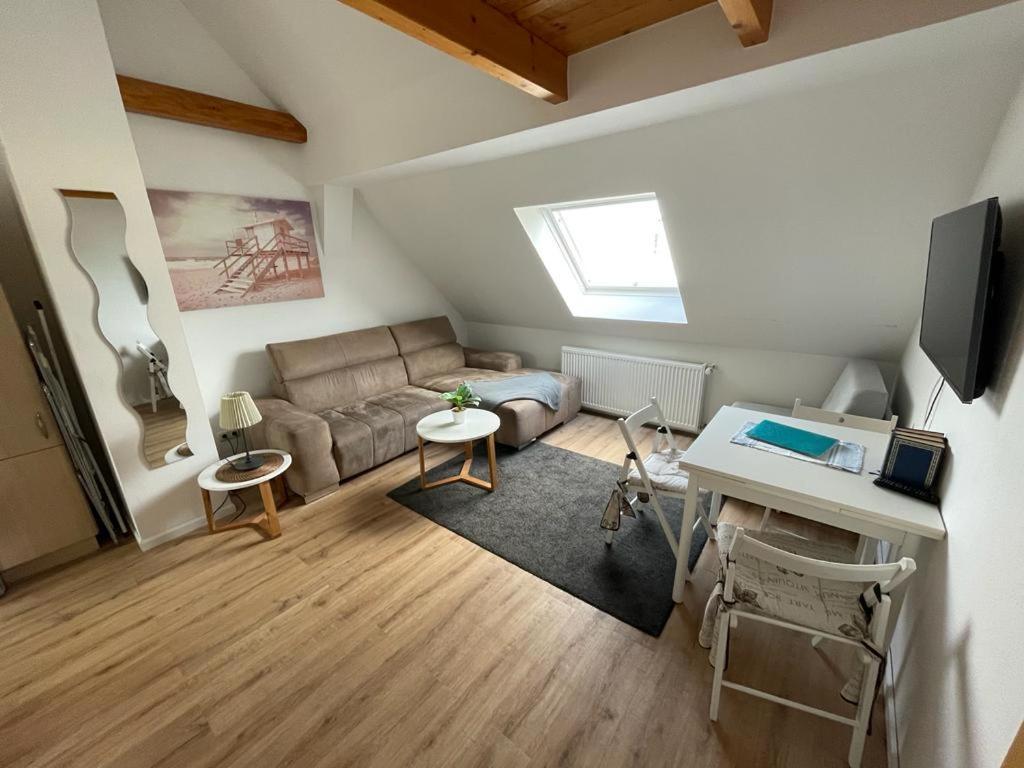 Apartment Schleusentor - Ferienwohnung Maisonette Rostock Eksteriør bilde